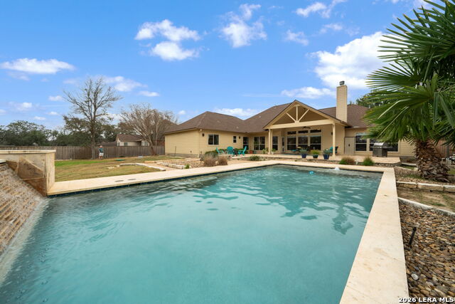 Image 16 of 23 For 9318 Gaytan  