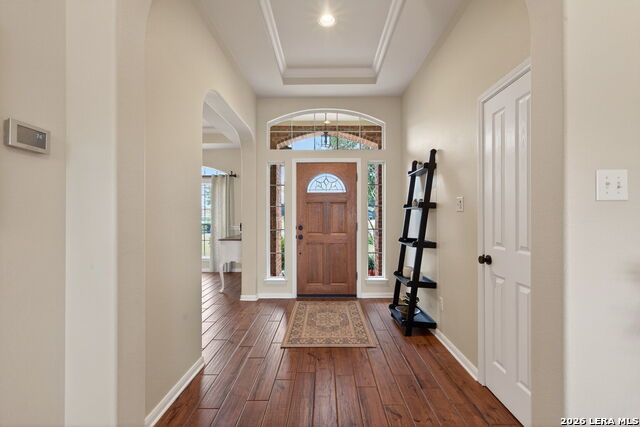 Image 4 of 23 For 9318 Gaytan  