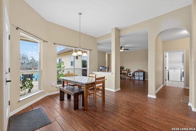 Image 7 of 23 For 9318 Gaytan  