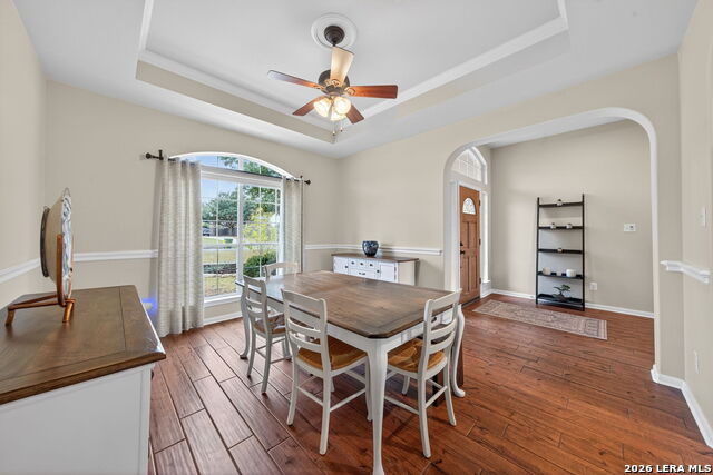 Image 8 of 23 For 9318 Gaytan  