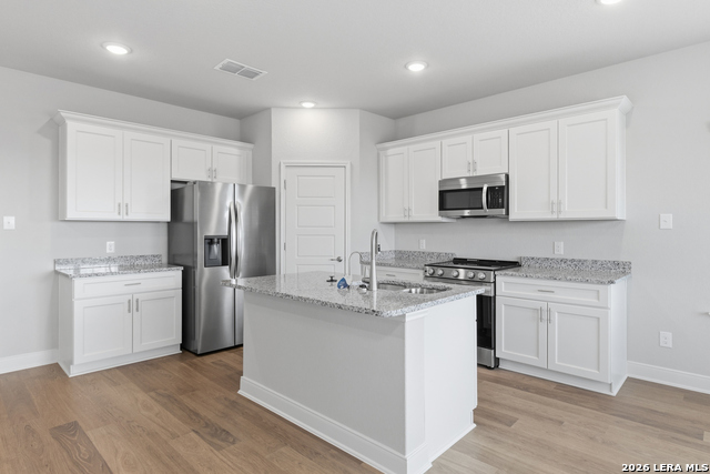 Image 7 of 15 For 7118 Magnolia Creek  201