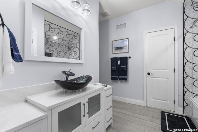 Image 16 of 61 For 2078 Connie Dr