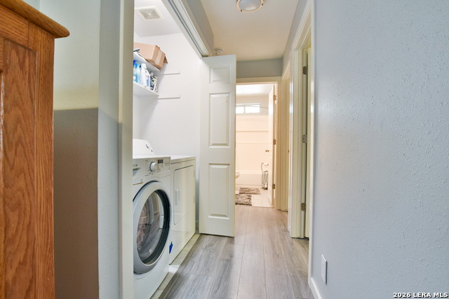 Image 10 of 14 For 411 Gevers S