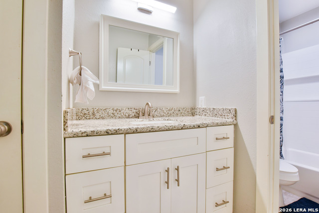 Image 12 of 14 For 411 Gevers S