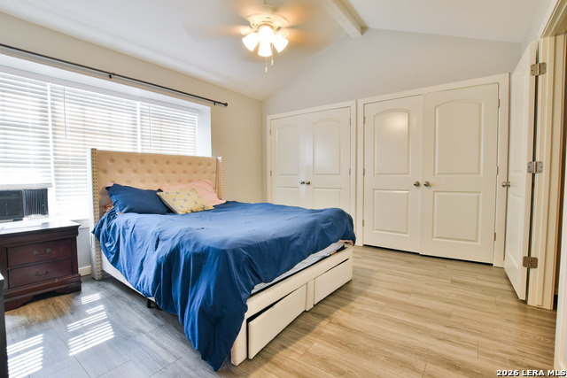 Image 13 of 14 For 411 Gevers S