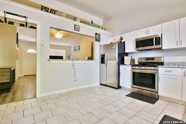 Image 5 of 14 For 411 Gevers S