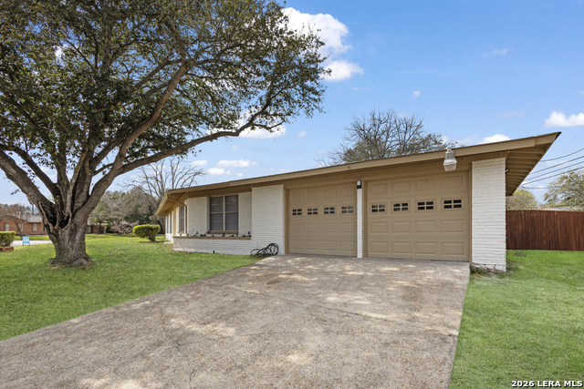 Image 11 of 32 For 351 Northridge