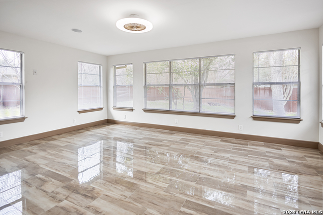 Image 28 of 32 For 351 Northridge