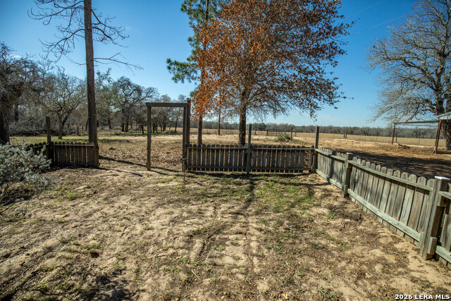 Listing photo id 15 for 1387 County Road 304