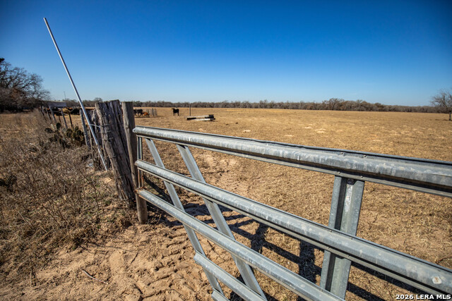 Listing photo id 3 for 1387 County Road 304
