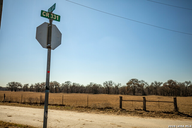 Listing photo id 7 for 1387 County Road 304