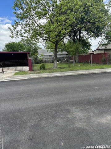 Image 2 of 9 For 3903 Houston