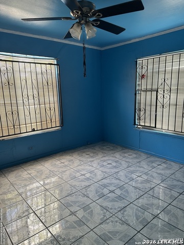 Image 4 of 9 For 3903 Houston