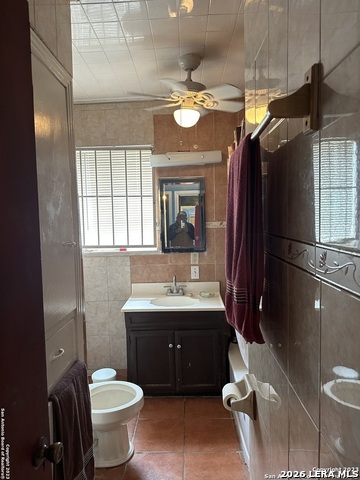 Image 5 of 9 For 3903 Houston