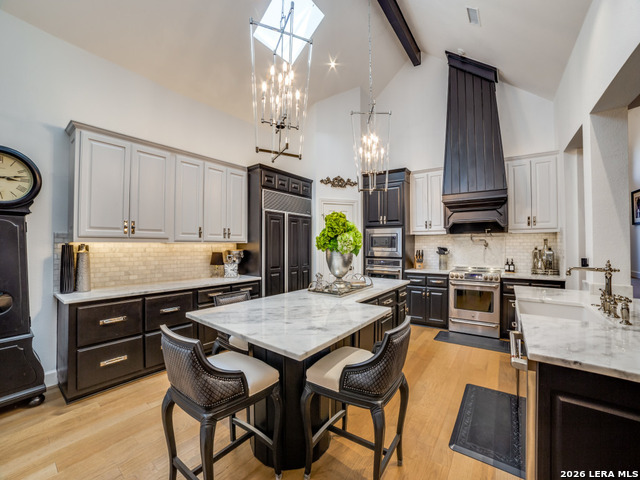 Image 12 of 40 For 4 Hendon Ln  