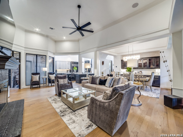 Image 17 of 40 For 4 Hendon Ln  