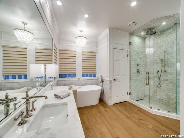 Image 24 of 40 For 4 Hendon Ln  