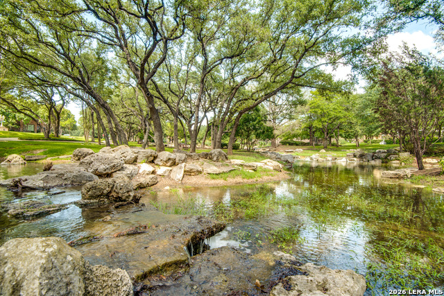 Image 37 of 40 For 4 Hendon Ln  