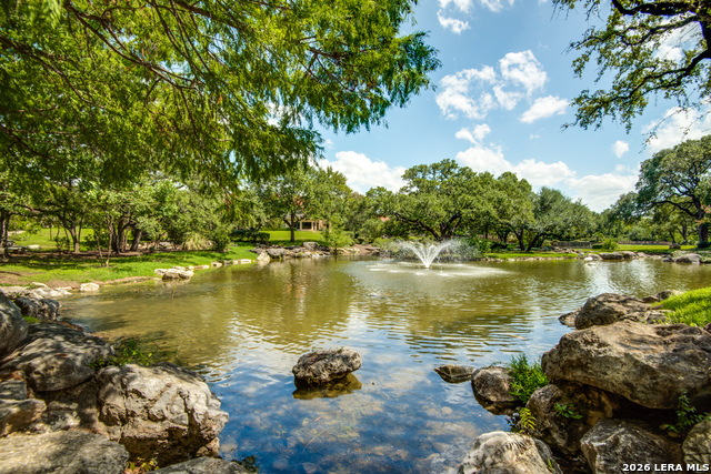 Image 38 of 40 For 4 Hendon Ln  