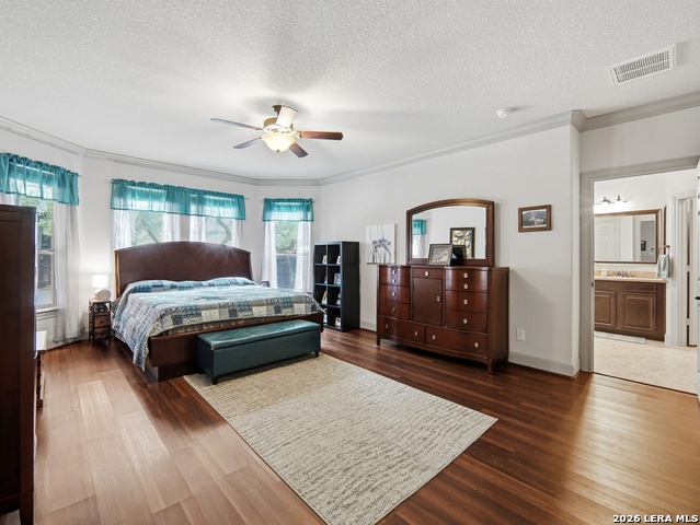 Listing photo id 12 for 11911 Lampasas Trl