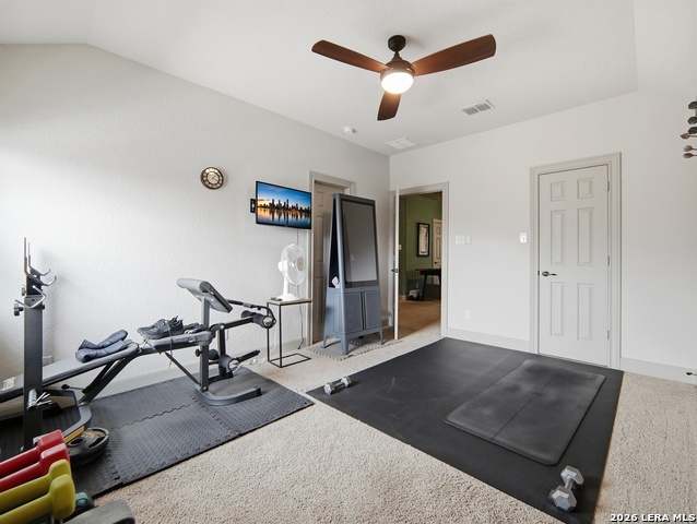 Listing photo id 19 for 11911 Lampasas Trl