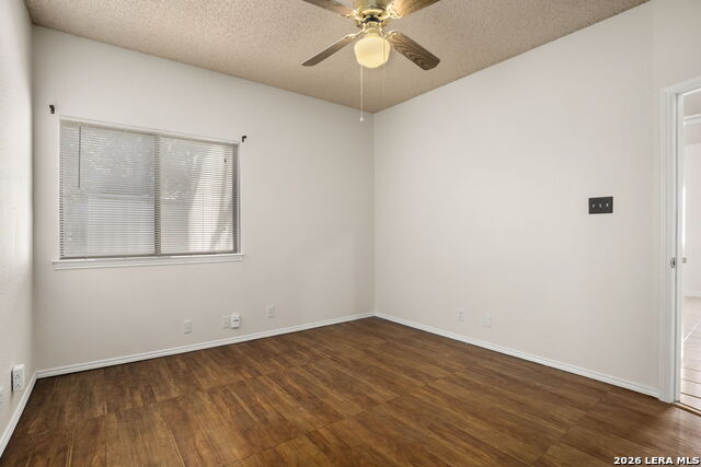 Image 14 of 33 For 5891 Spring Grn