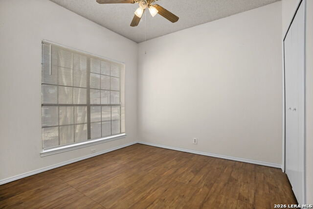 Image 25 of 33 For 5891 Spring Grn