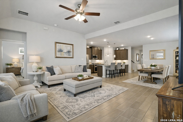 Image 4 of 16 For 1606 Couser  