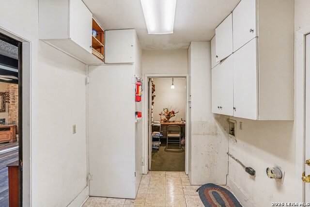 Image 18 of 30 For 207 Coronet  