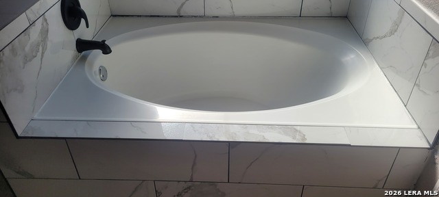 Image 13 of 47 For 144 Briar  