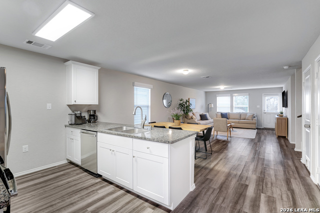 Image 8 of 25 For 31562 Acacia Vista