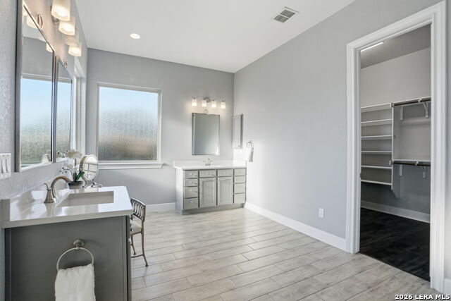 Image 24 of 50 For 3231 Lilly Flower