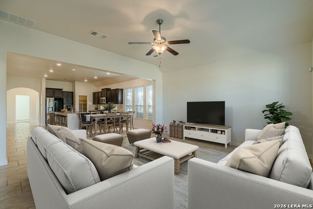 Image 18 of 42 For 29625 Elkhorn