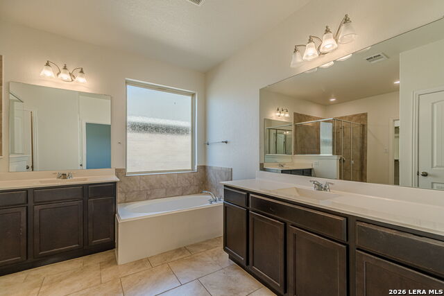 Image 33 of 42 For 29625 Elkhorn