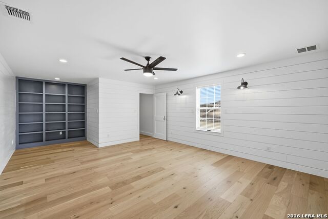 Image 33 of 43 For 807 Wade Road