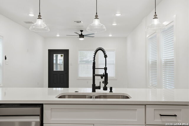 Image 11 of 40 For 317 Porter St