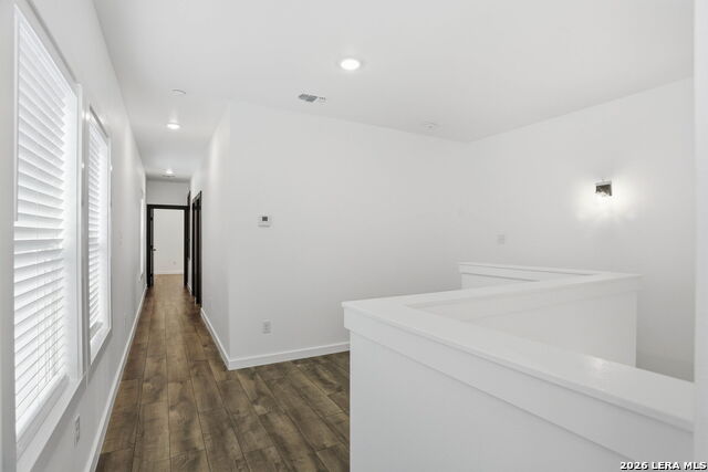 Image 18 of 40 For 317 Porter St