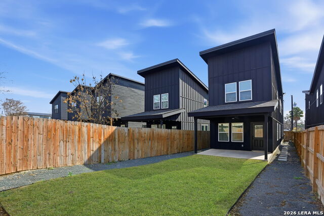 Image 31 of 40 For 317 Porter St