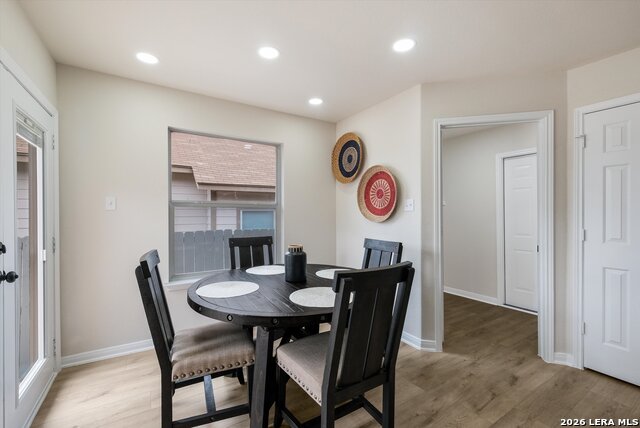 Image 7 of 18 For 5390 Chestnut View