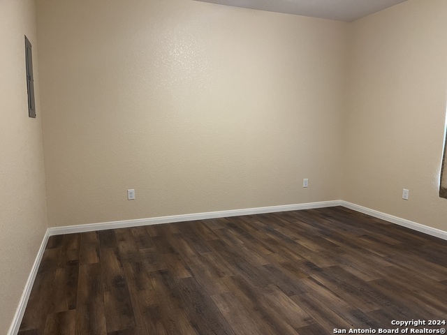 Image 12 of 19 For 2826 Christian