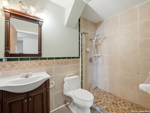 Image 13 of 28 For 7438 Coers Blvd