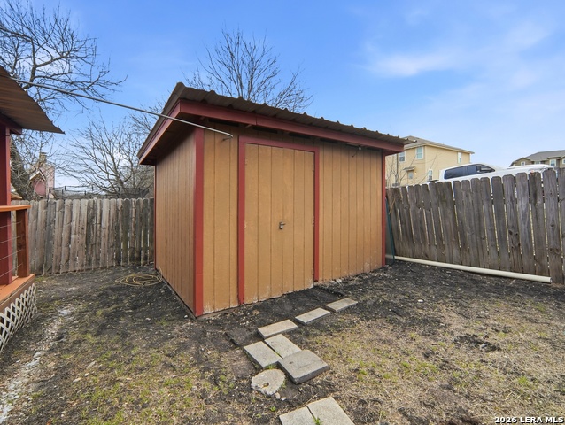 Image 18 of 28 For 7438 Coers Blvd