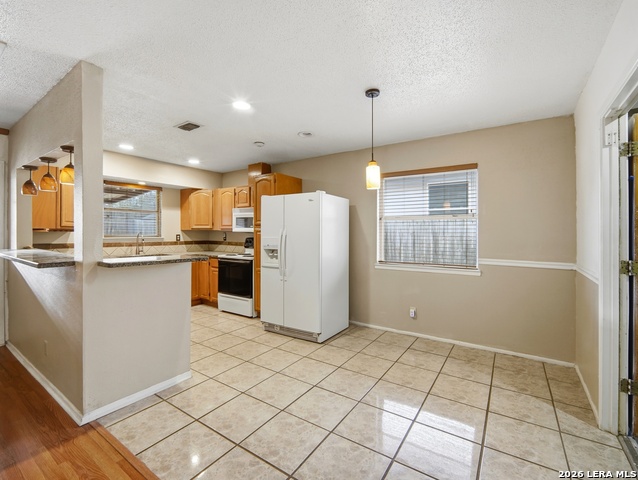 Image 4 of 28 For 7438 Coers Blvd