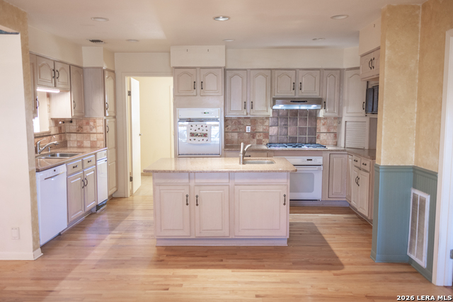 Image 11 of 51 For 3190 Pittman Rd