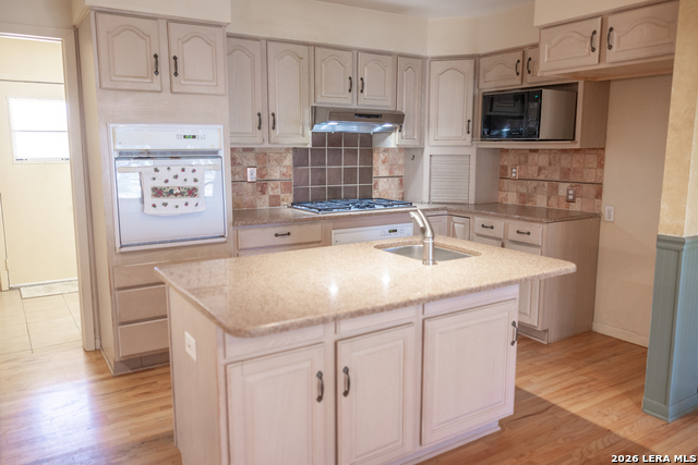 Image 12 of 51 For 3190 Pittman Rd