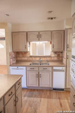 Image 14 of 51 For 3190 Pittman Rd