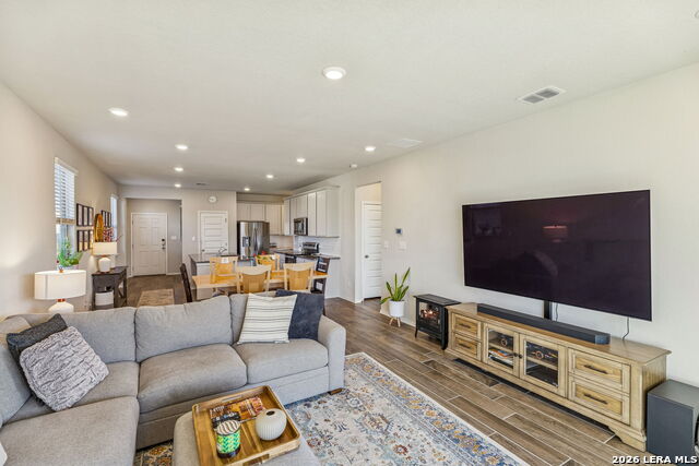 Image 9 of 40 For 4303 Brigade Bend