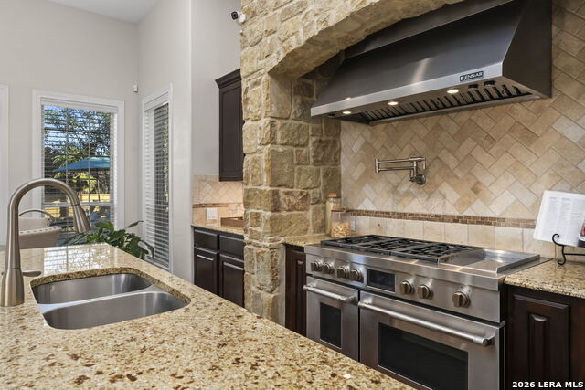 Image 17 of 53 For 3827 Luz Del Faro