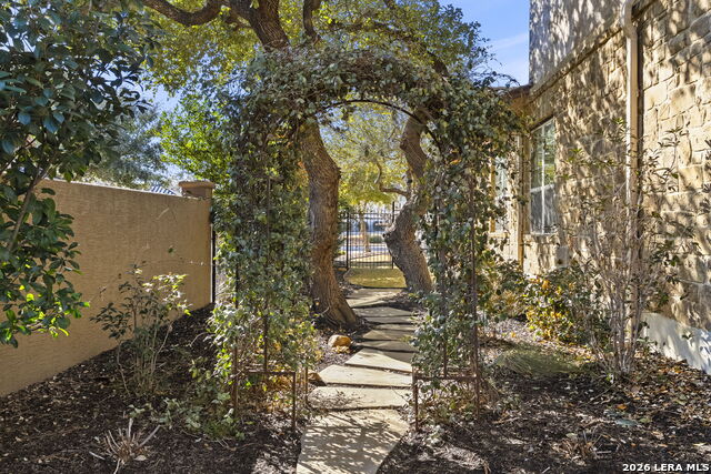 Image 44 of 53 For 3827 Luz Del Faro