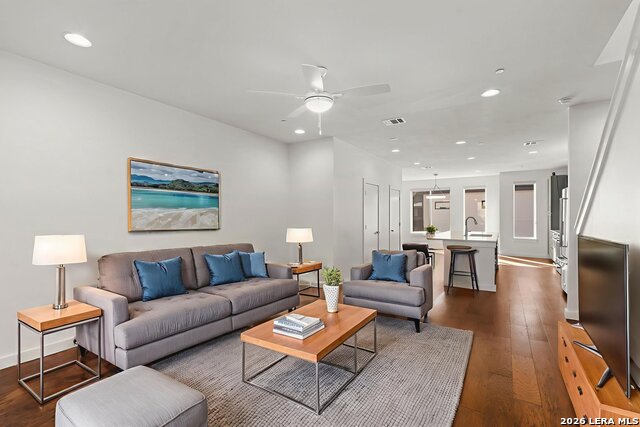 Image 13 of 49 For 102 Tendick St  Unit 602